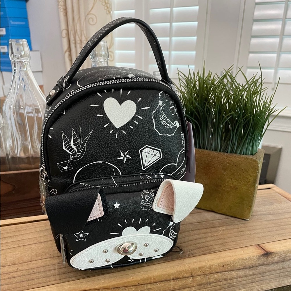 BETSEY JOHNSON “BLK & WHITE “SKULL / HEART MINI BACKPACK - Picture 1 of 9
